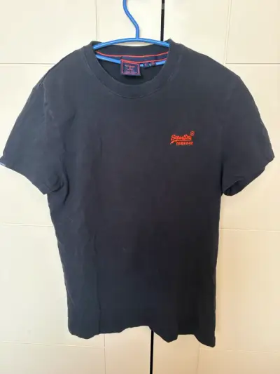 Polera Superdry negra - miniatura 1