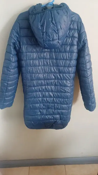 Parka larga acolchado azul con capucha para mujer - miniatura 4