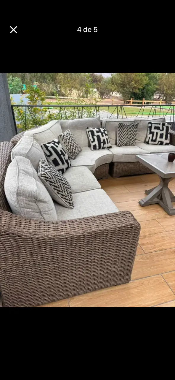 Juego de muebles de terraza de ratán con cojines - 2