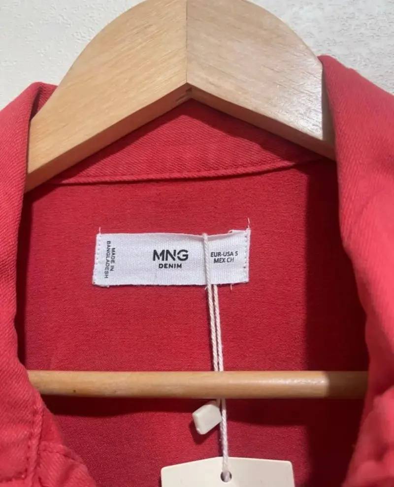 Chaqueta de mezclilla roja MNG para mujer - 3