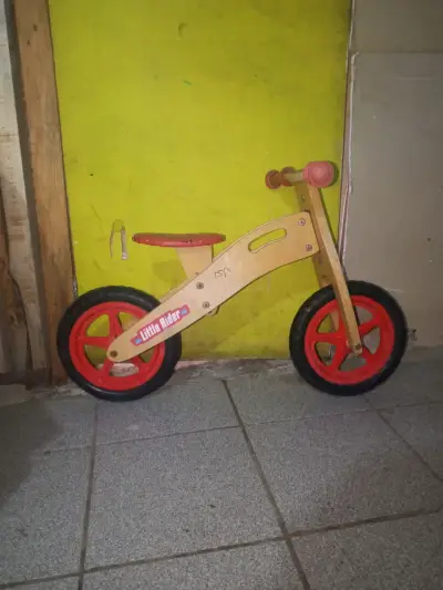 Bicicleta de equilibrio Little Rider de madera - miniatura 1