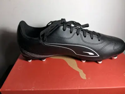 Zapatos de fútbol Puma negros para césped - miniatura 3
