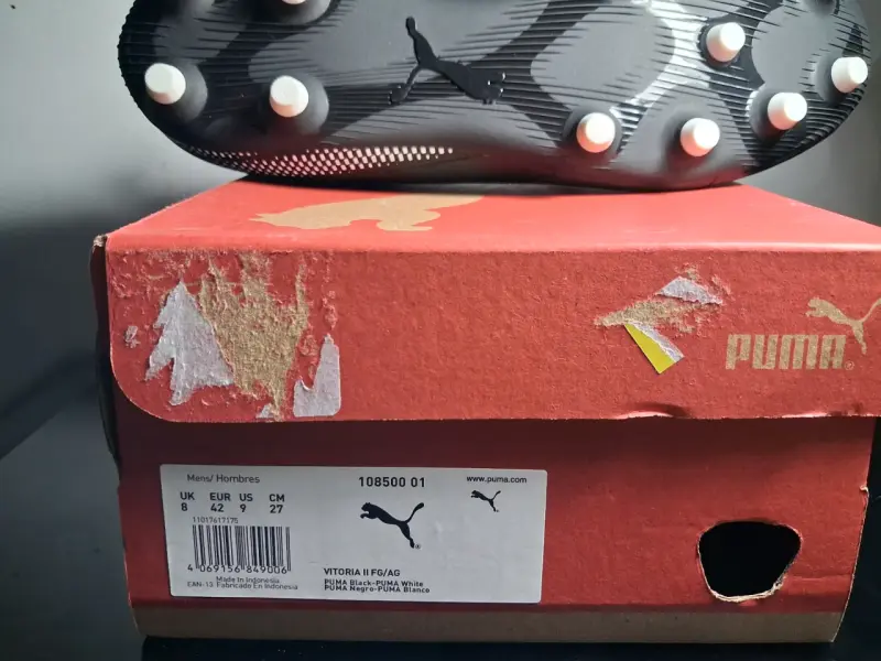 Zapatos de fútbol Puma negros para césped - 4