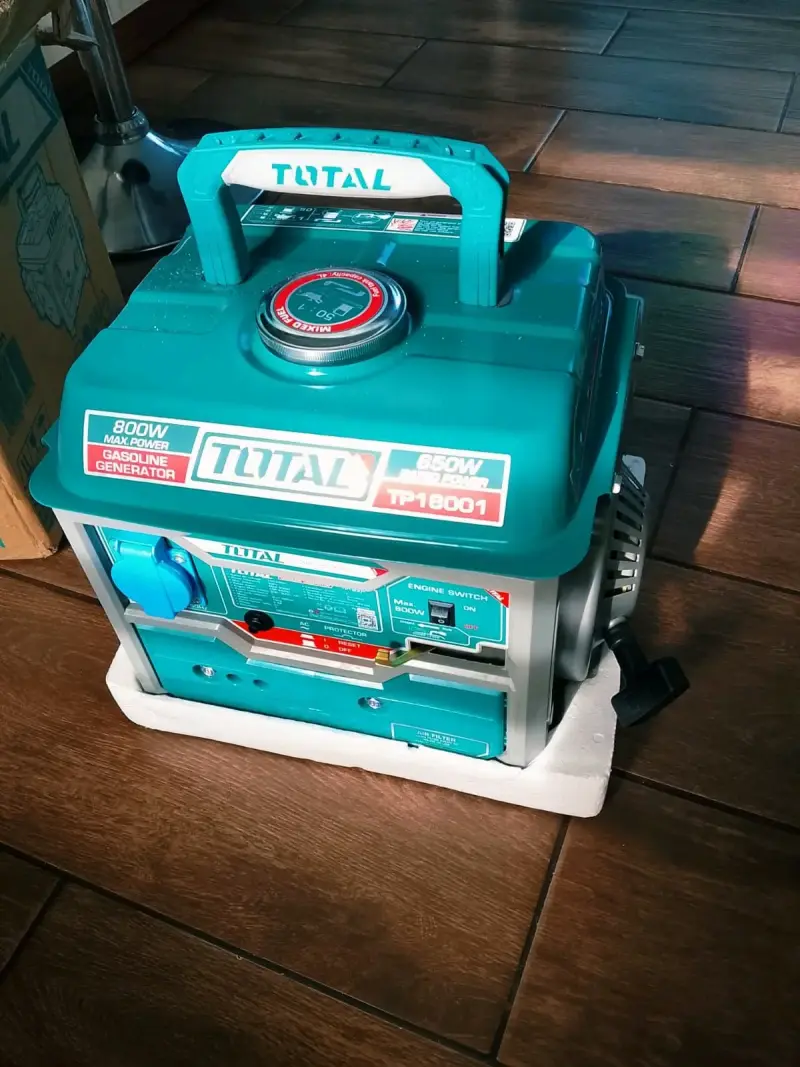 Generador a gasolina Total 800W TP18001 - 2