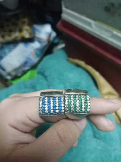 Dos Anillos de plata y oro - miniatura 1