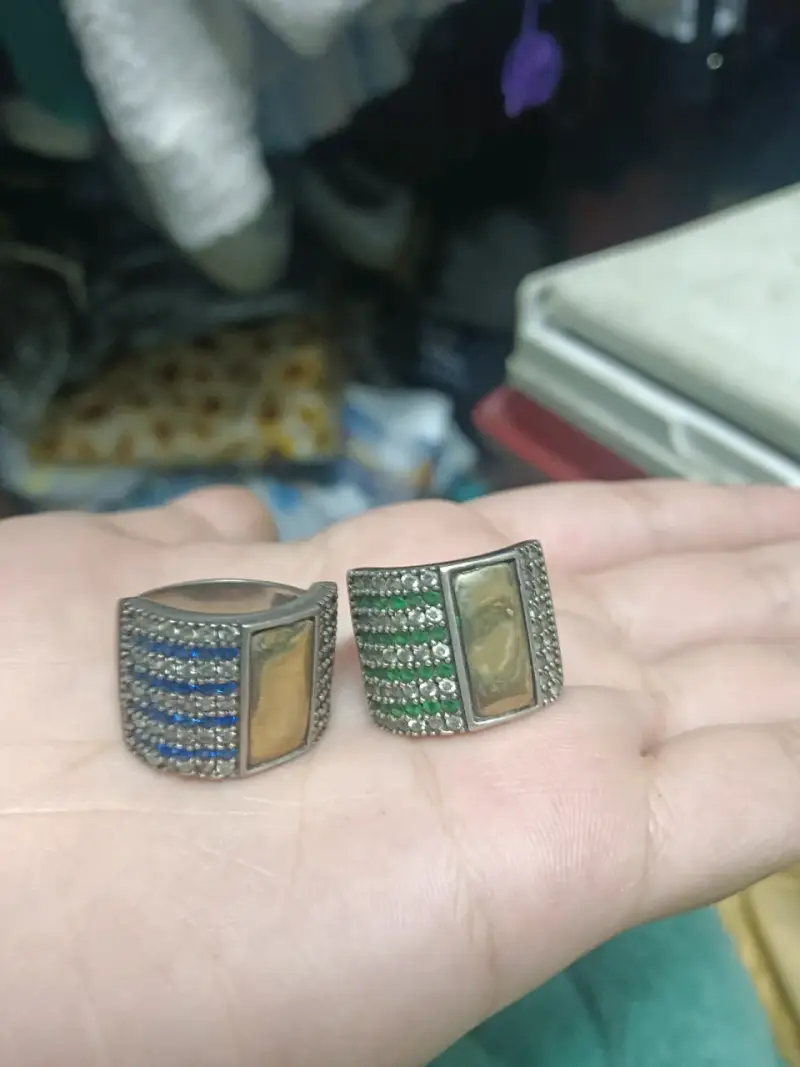 Dos Anillos de plata y oro - 2