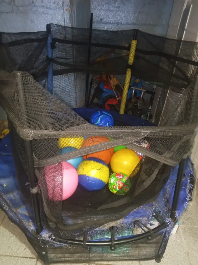 Trampolín infantil con red de seguridad - 1