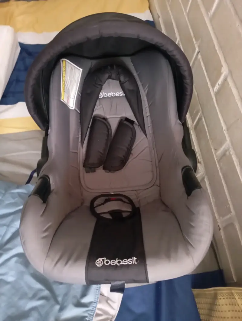 Silla de auto Bebesit para bebé - 2
