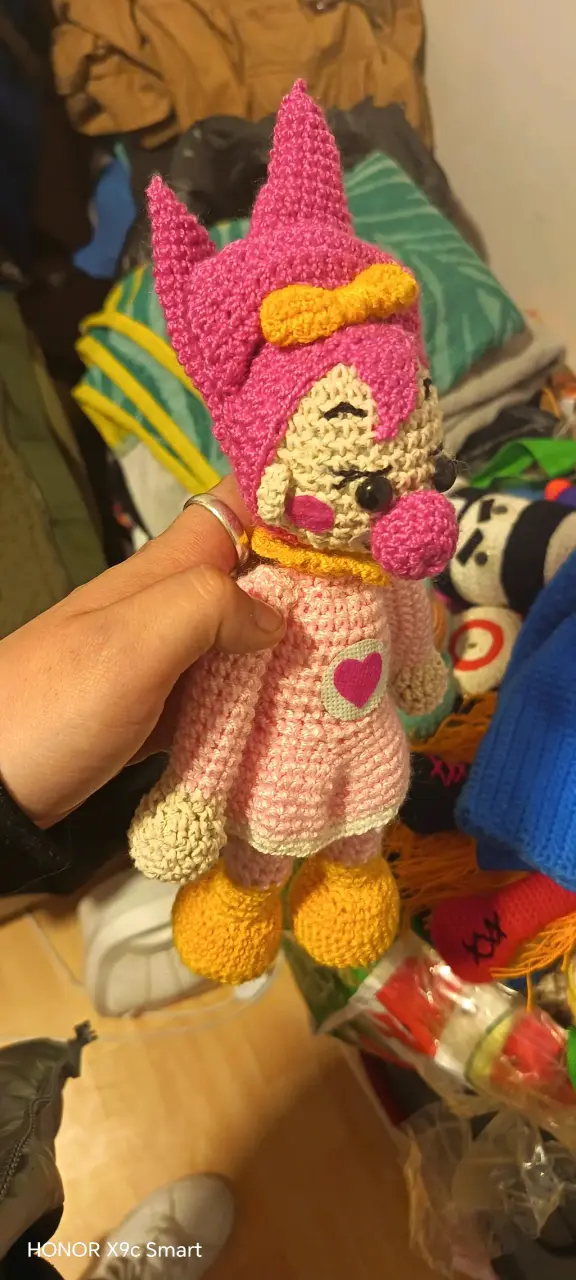 Muñeca de crochet hecha a mano - 3