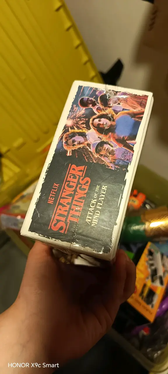 Juego de mesa Stranger Things: Attack of the Mind Flayer - 3