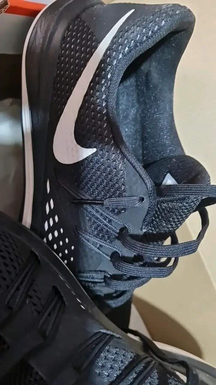 Zapatillas deportivas negras Nike - 2