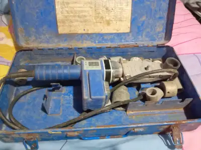 Máquina fusionadora de tubos con maletín - miniatura 1