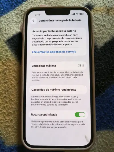 iPhone 13 rosado en buen estado - miniatura 5