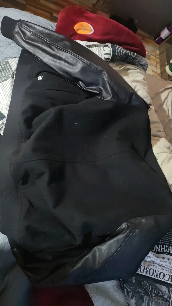 Chaqueta varsity negra 24K Unlimited - 3