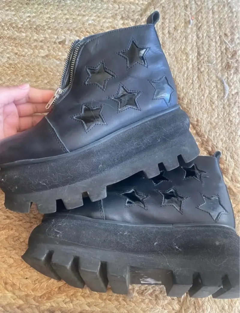 Botines negros con plataforma Sofía de Grecia - 3