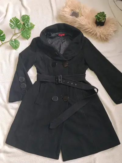 Abrigos chalecos chaquetas de todo amigas - miniatura 1