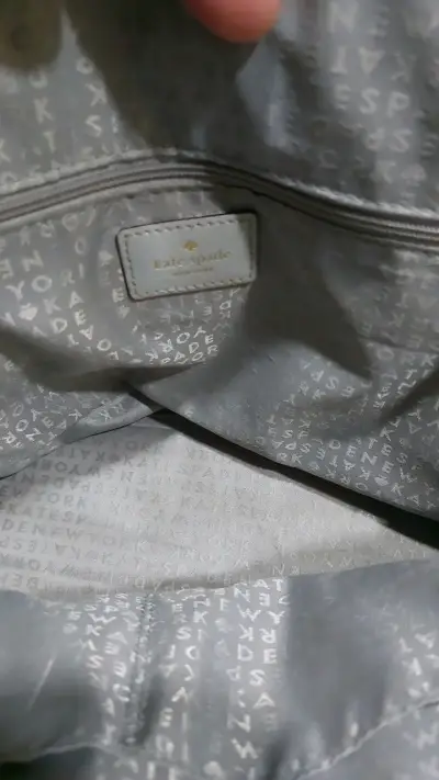Cartera gris clarito kate space con asas - miniatura 4