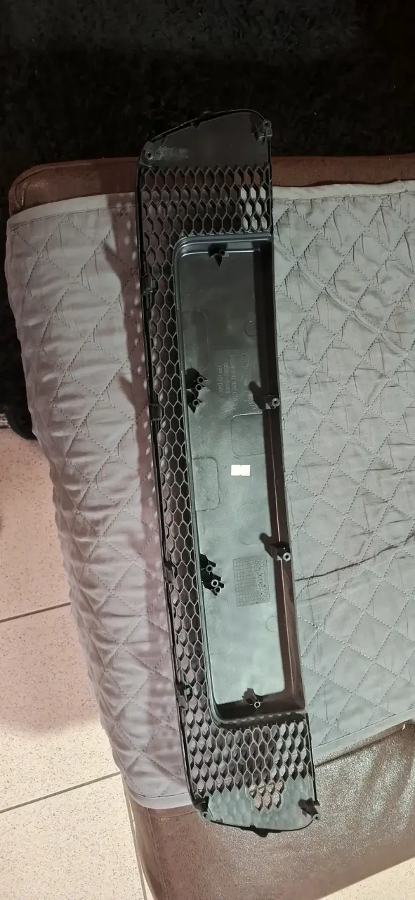 Rejilla frontal para automóvil Kia - 1