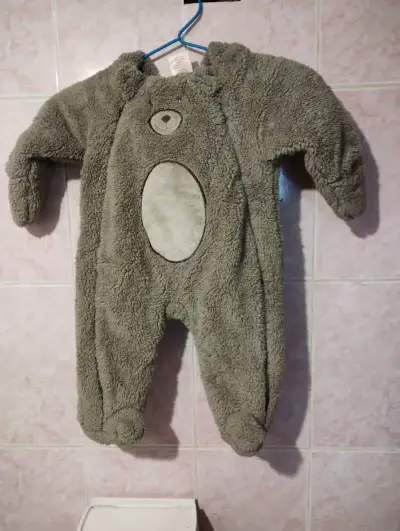 Enterito de bebé con diseño de oso - miniatura 1