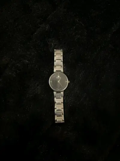 Reloj análogo de acero inoxidable - miniatura 1