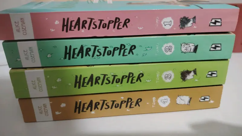 Colección de libros Heartstopper de Alice Oseman - 1