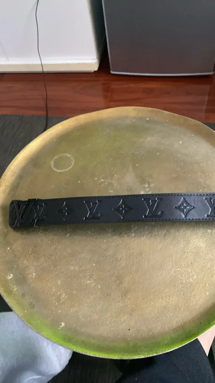 Cinturón de cuero negro con hebilla LV - 3