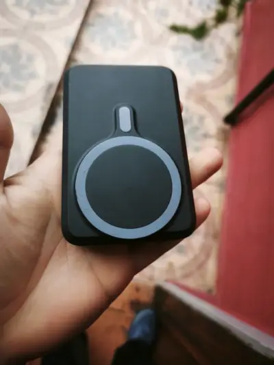 Cargador inalámbrico portátil MagSafe negro - miniatura 1
