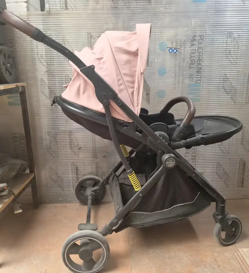 Coche de bebé Lu Baby rosa plegable - 1