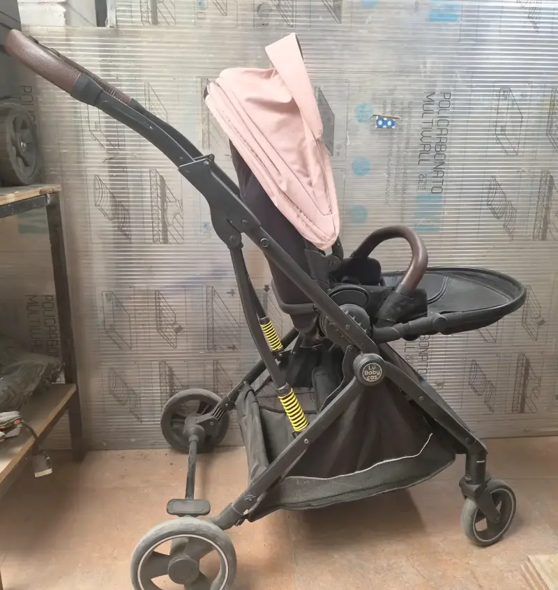 Coche de bebé Lu Baby rosa plegable - 2