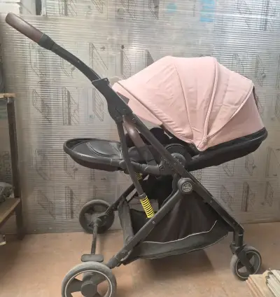 Coche de bebé Lu Baby rosa plegable - miniatura 5