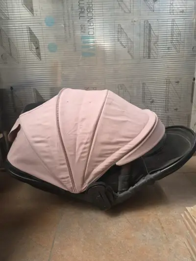 Coche de bebé Lu Baby rosa plegable - miniatura 6