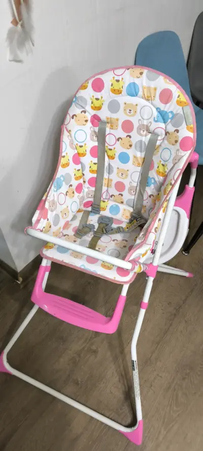 Silla de comer para bebé con diseño infantil - miniatura 1