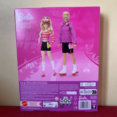 Muñeca Barbie y Ken con accesorios - miniatura 2
