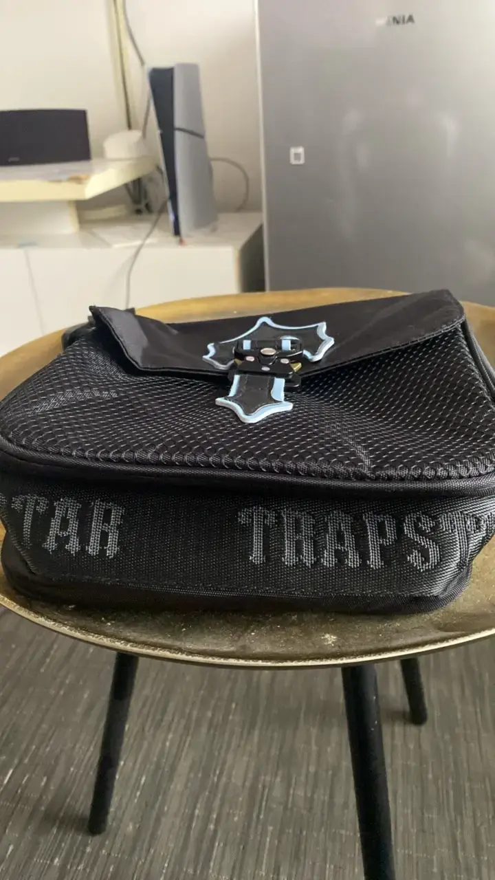 Bolso cruzado negro trapstar it’s a secret - 2