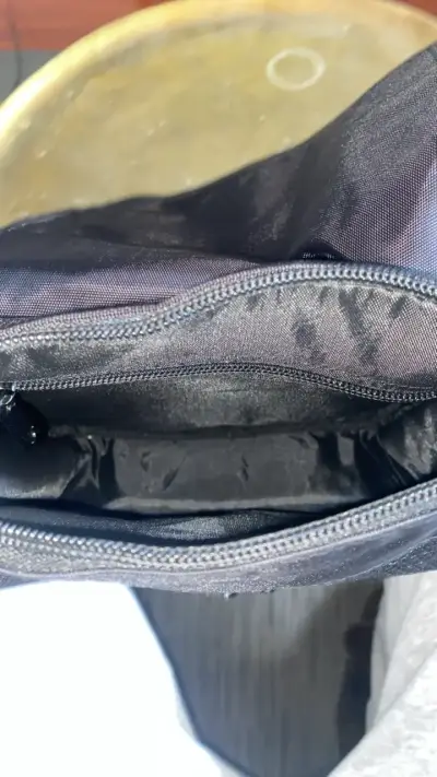 Bolso cruzado negro trapstar it’s a secret - miniatura 5