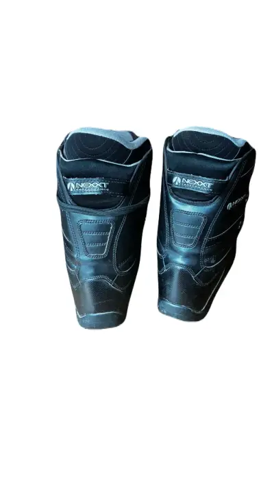 Botas de snowboard negras en buen estado - miniatura 3