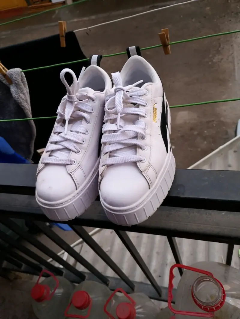 Zapatillas blancas con plataforma Puma - 1