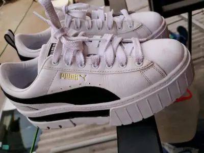 Zapatillas blancas con plataforma Puma - miniatura 2