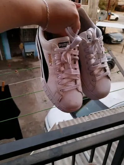 Zapatillas blancas con plataforma Puma - miniatura 3