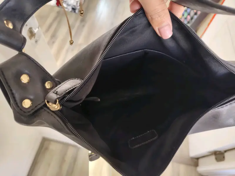 Bolso negro Secret de cuero sintético - 4