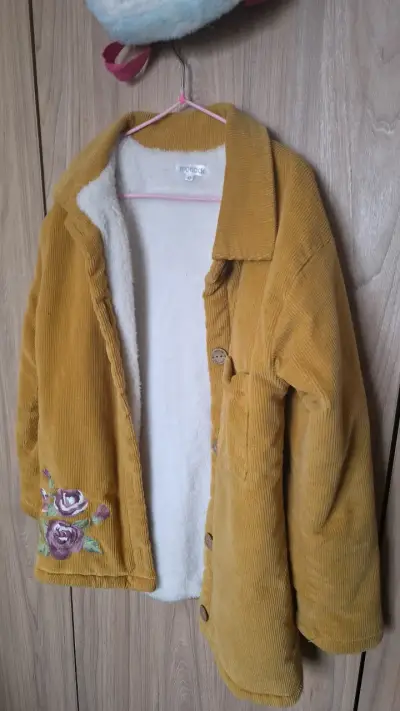 Chaqueta limonada con bordado floral - miniatura 4