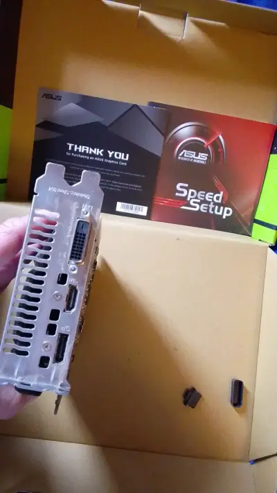 Tarjeta gráfica ASUS GeForce GTX 1660 Super - miniatura 3