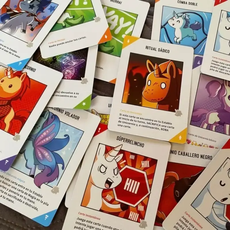 Juego de cartas Unstable Unicorns - 2