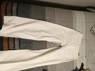 Pantalones blancos- beige Pepe jeans de mujer - miniatura 2