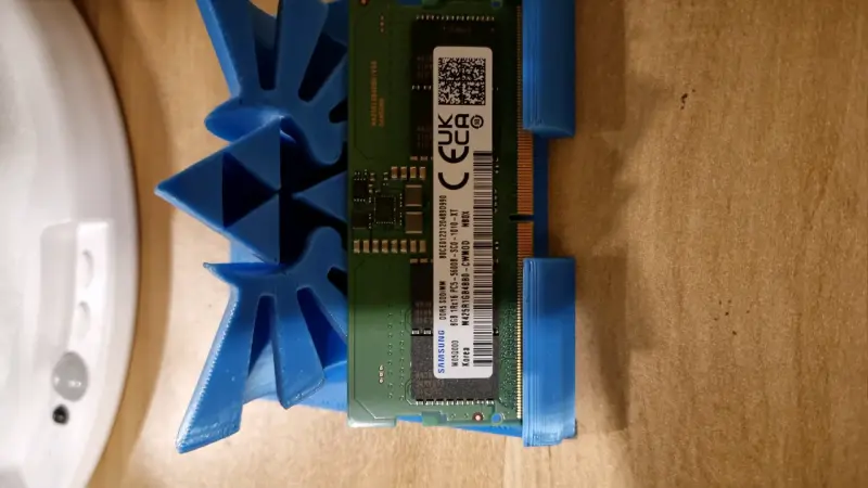 Memoria RAM Samsung DDR5 8GB 5600Mzr