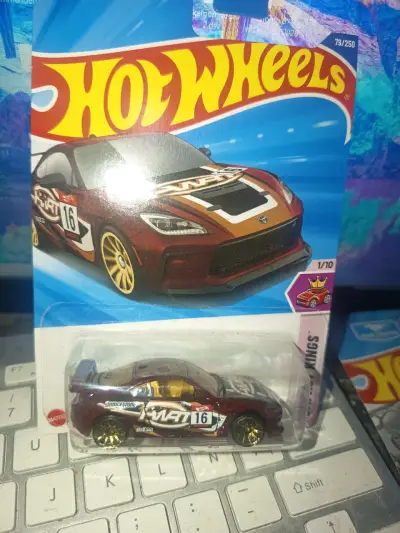 Hot Wheels Toyota GR86 CUP - miniatura 1