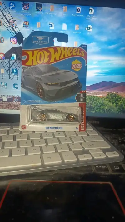 Hot Wheels Ford Mustang GTD 2025 - miniatura 1