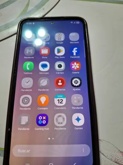 Smartphone Samsung Galaxy en buen estado - miniatura 1