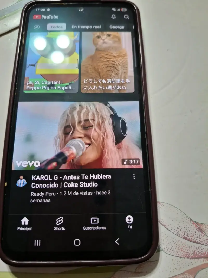 Smartphone Samsung Galaxy en buen estado - 3