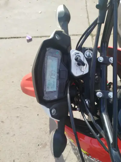 Motorrad 150 cc 2023 cómo nueva - miniatura 1